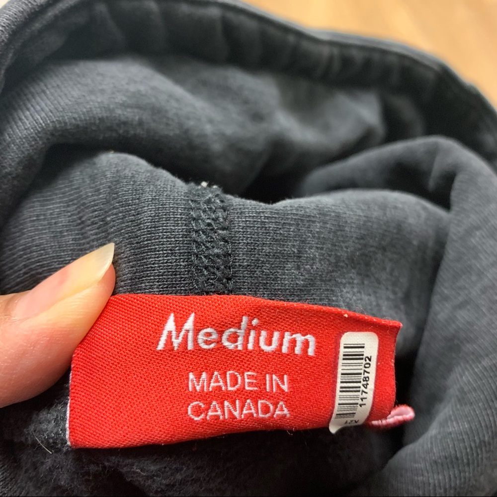 Black Supreme Hoodie w/ black box logo. F/W ‘13 - Picture 9 of 10